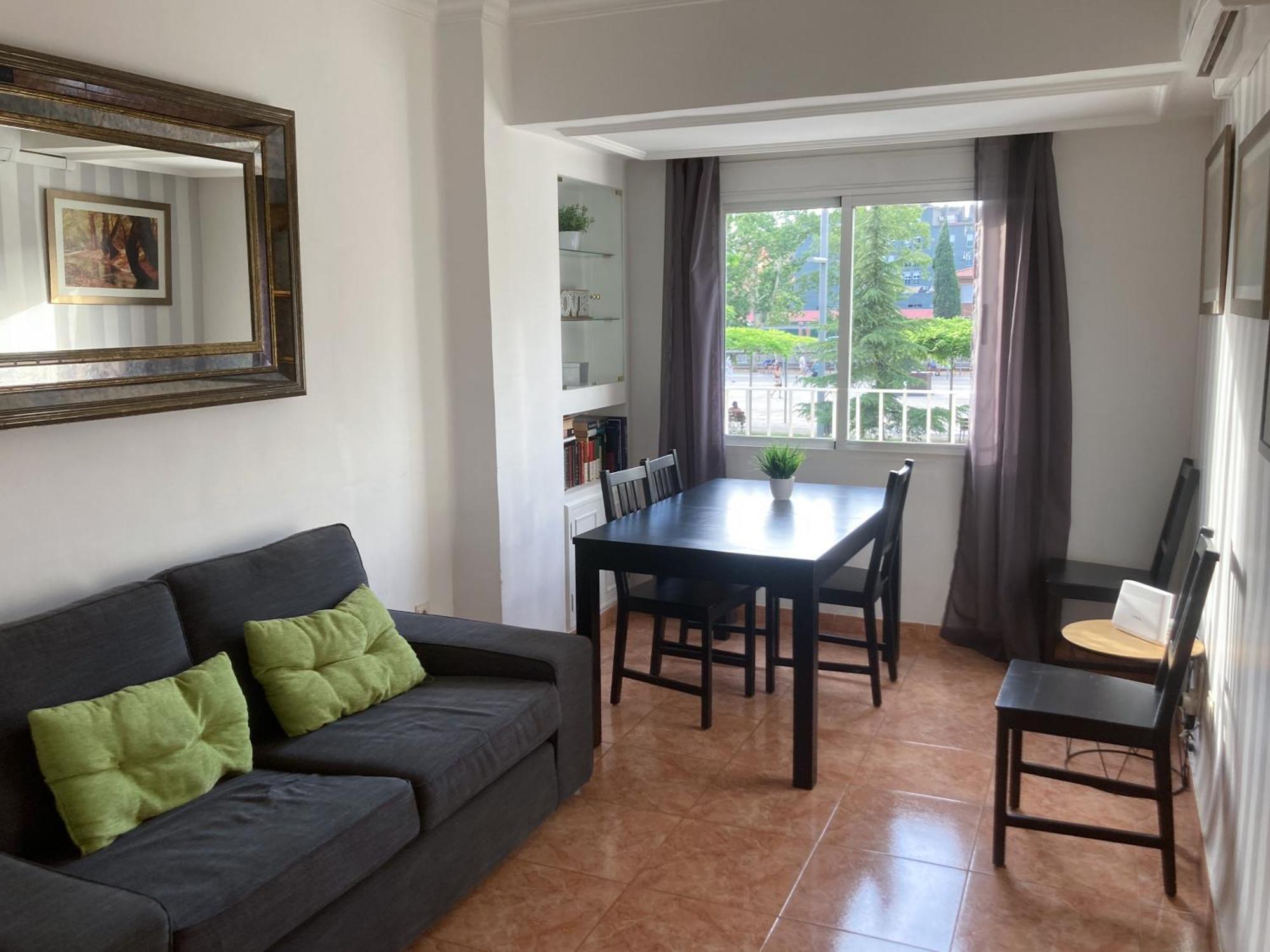 Luninoso Y Practico Apartamento En El Centro Con Amplio Parking Incluido Granada Exterior foto